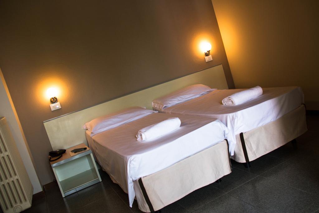 Hotel Arianna Ізео Номер фото