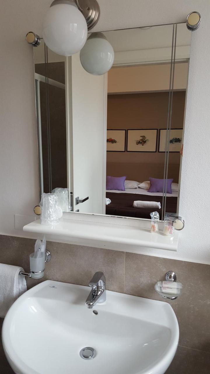 Hotel Arianna Ізео Екстер'єр фото